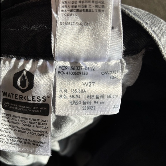 Levi's Black and Blue Frayed Denim Shorts - Picture 6 of 6